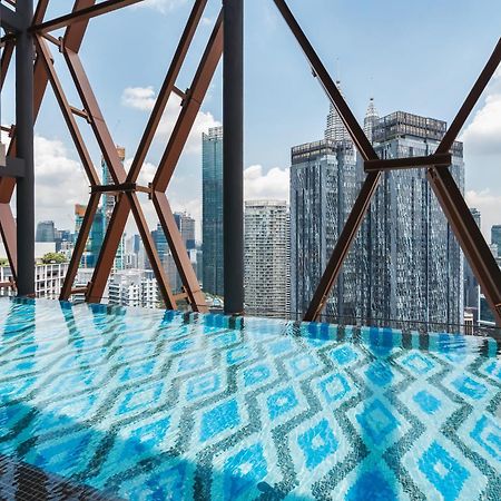 Scarletz Klcc Apartments By Soulasia Kuala Lumpur Exterior foto